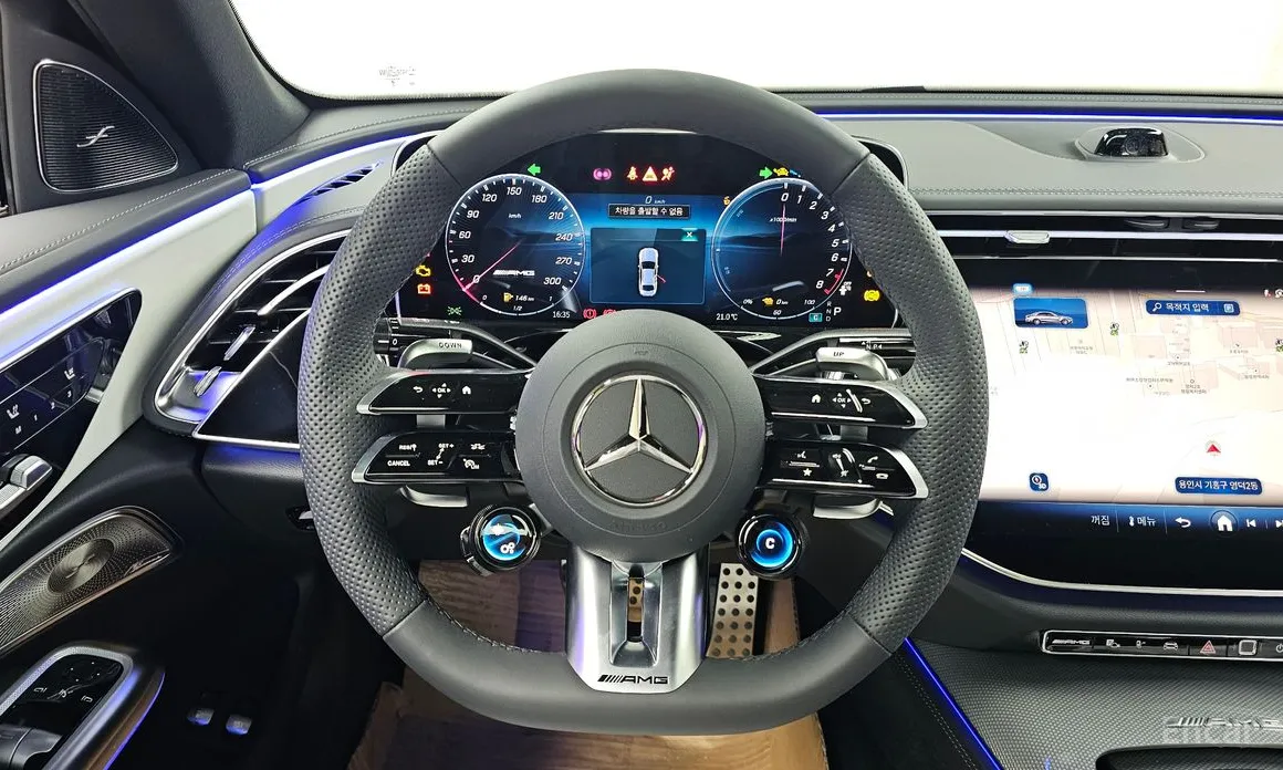 Фото 13 - Mercedes-Benz E-Class