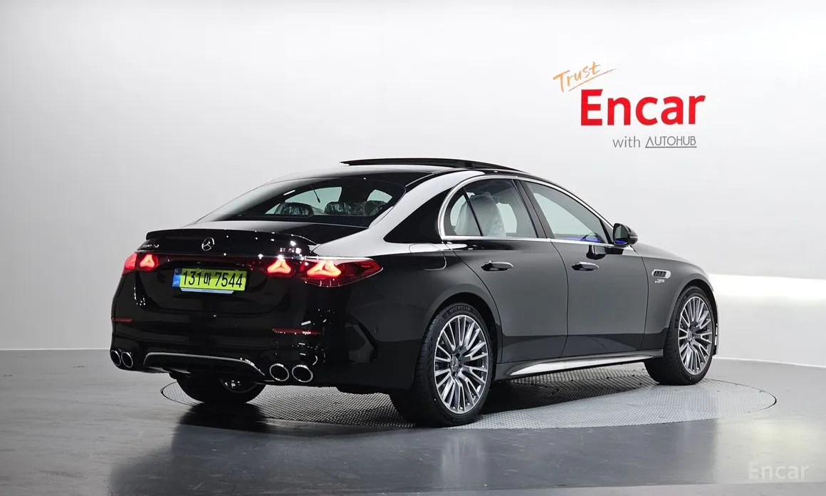 Фото 2 - Mercedes-Benz E-Class