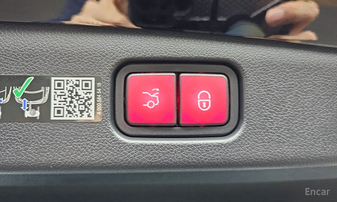 Фото 20 - Mercedes-Benz E-Class