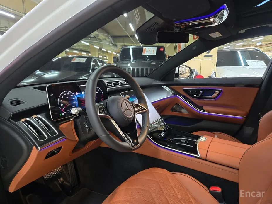 Фото 10 - Mercedes-Benz S-Class