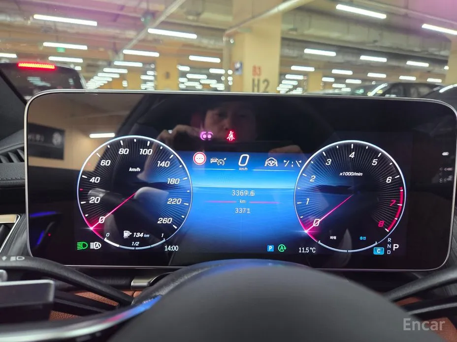 Фото 13 - Mercedes-Benz S-Class