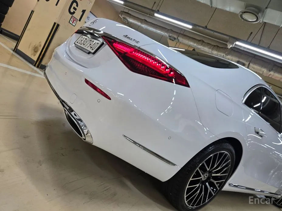 Фото 18 - Mercedes-Benz S-Class