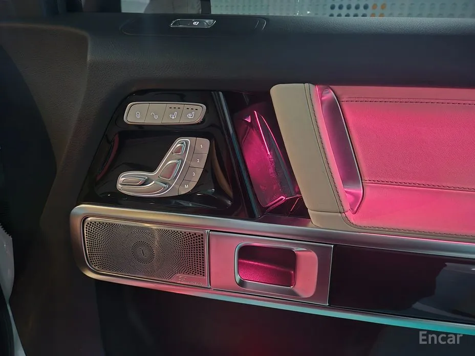 Фото 19 - Mercedes-Benz G-Class