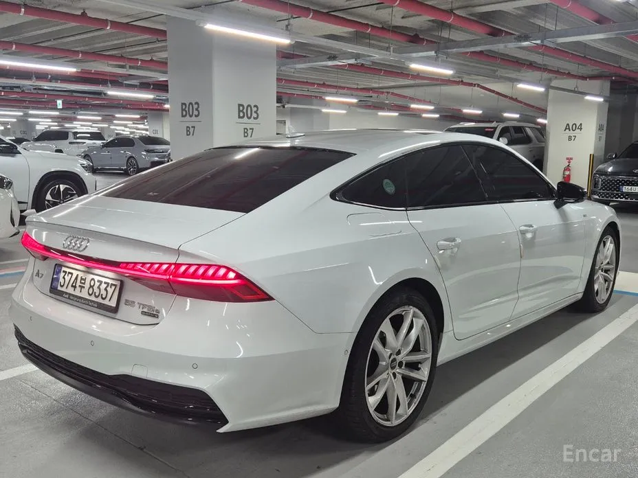 Фото 2 - Audi A7