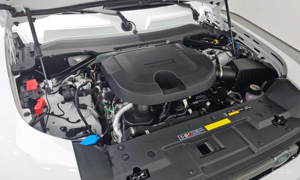 Фото 10 - Land Rover Defender