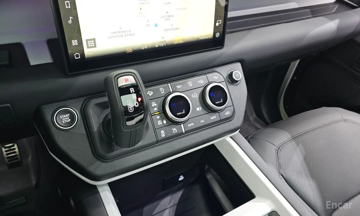 Фото 18 - Land Rover Defender