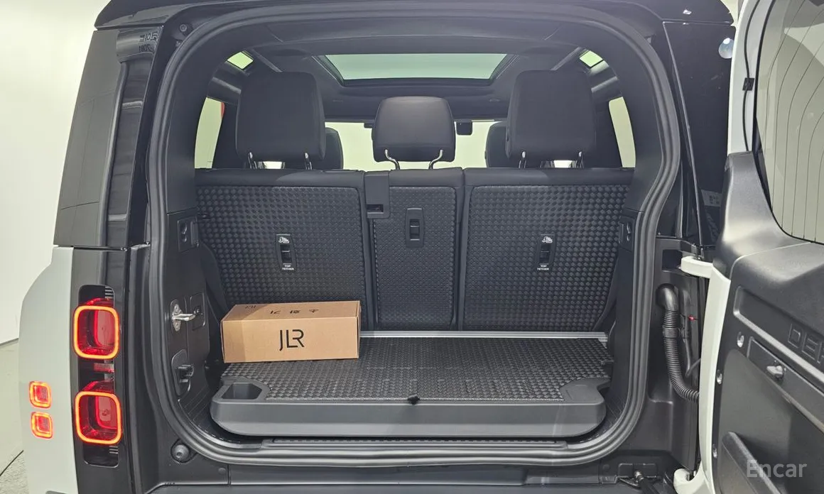 Фото 20 - Land Rover Defender