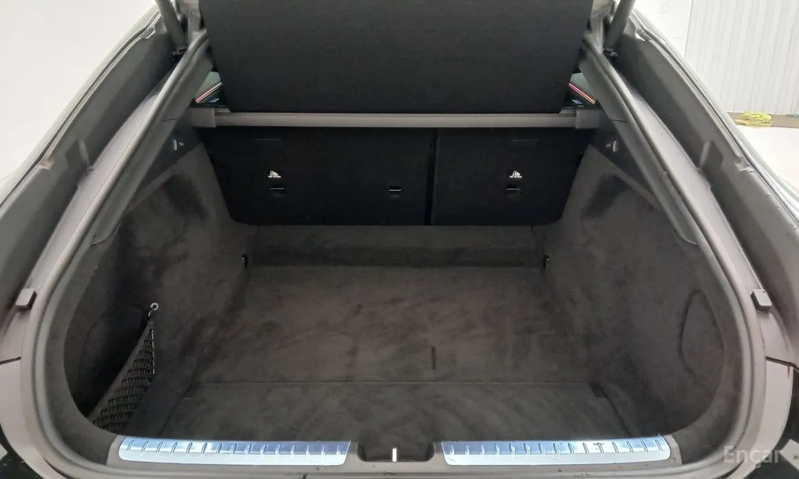 Фото 11 - Mercedes-Benz EQS