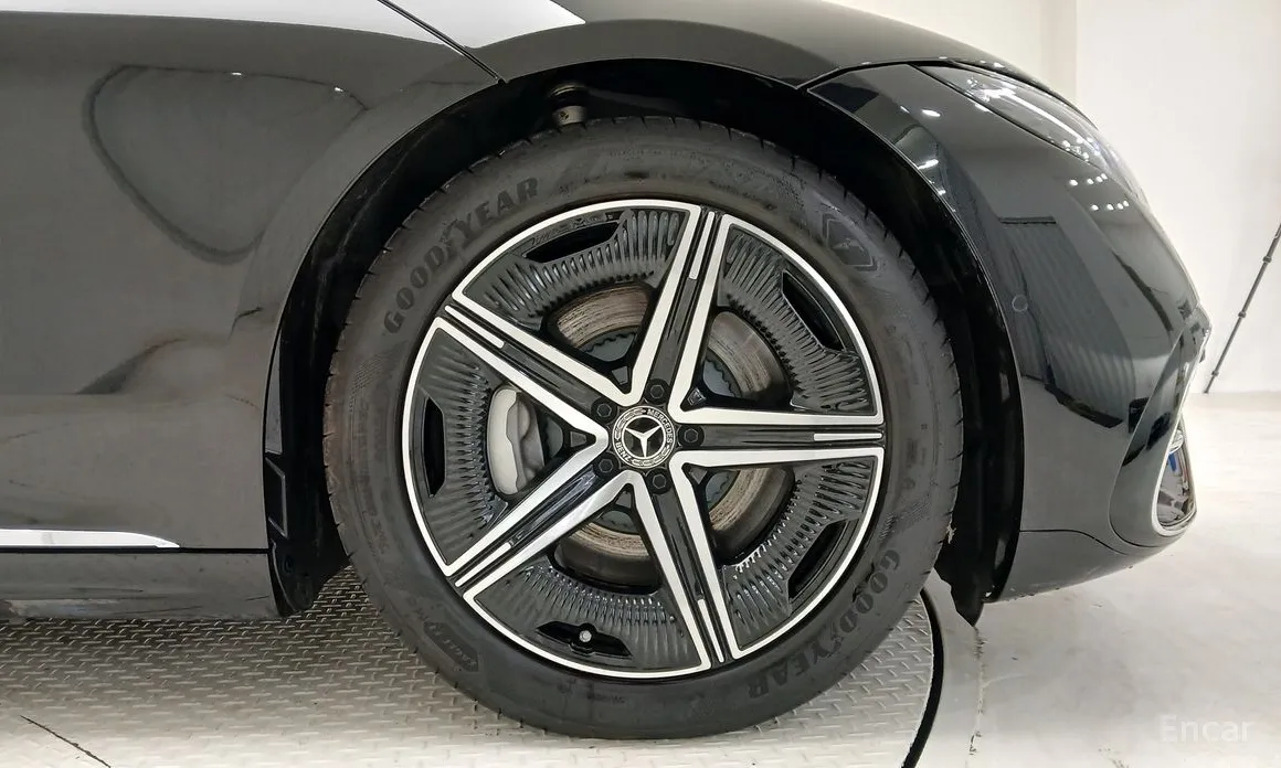 Фото 5 - Mercedes-Benz EQS