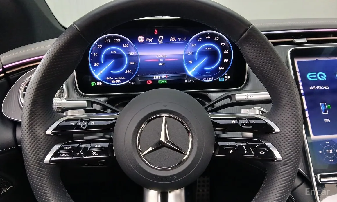 Фото 9 - Mercedes-Benz EQS