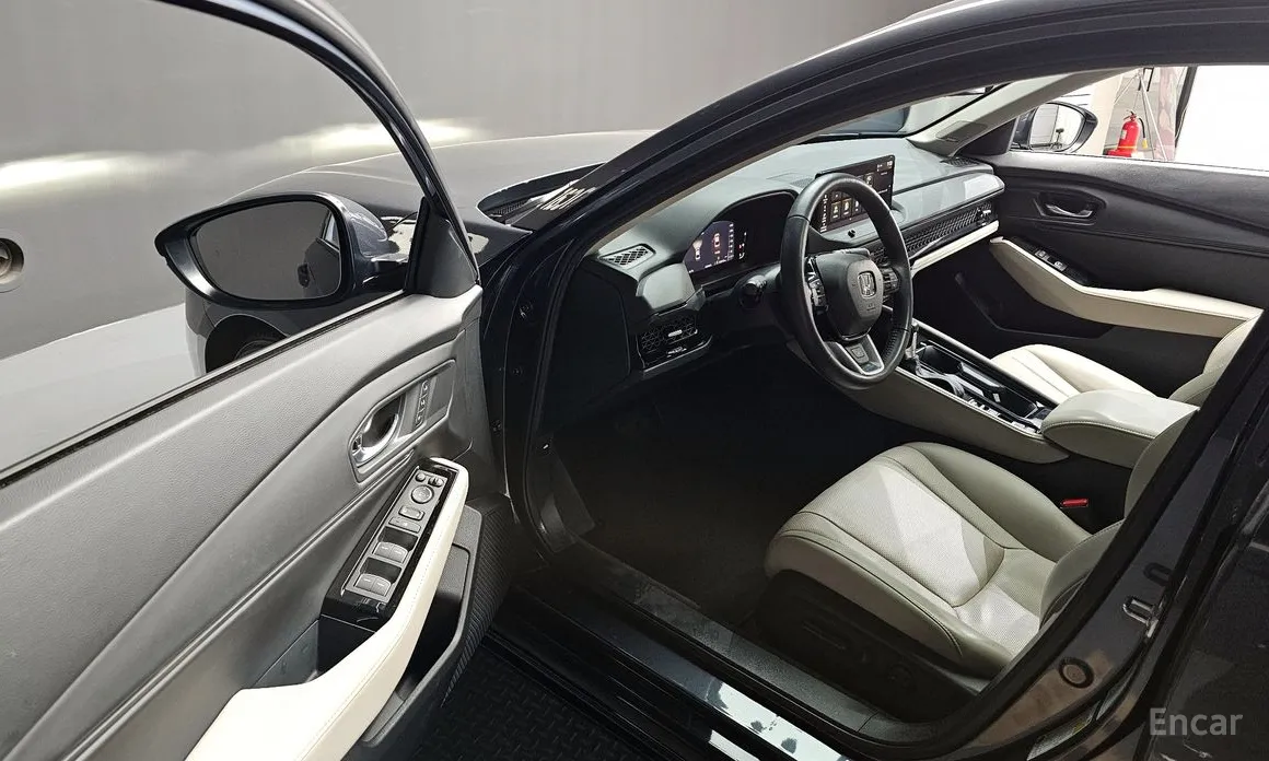 Фото 10 - Honda Accord