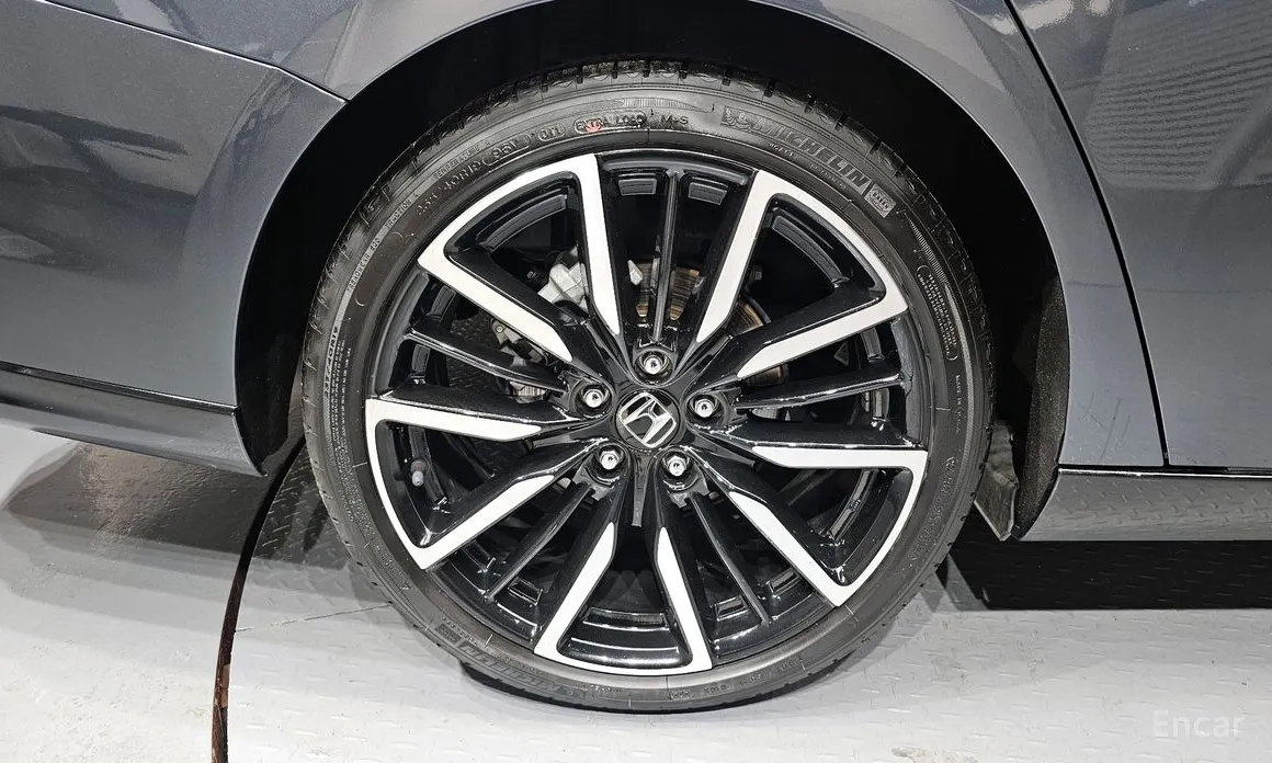 Фото 5 - Honda Accord