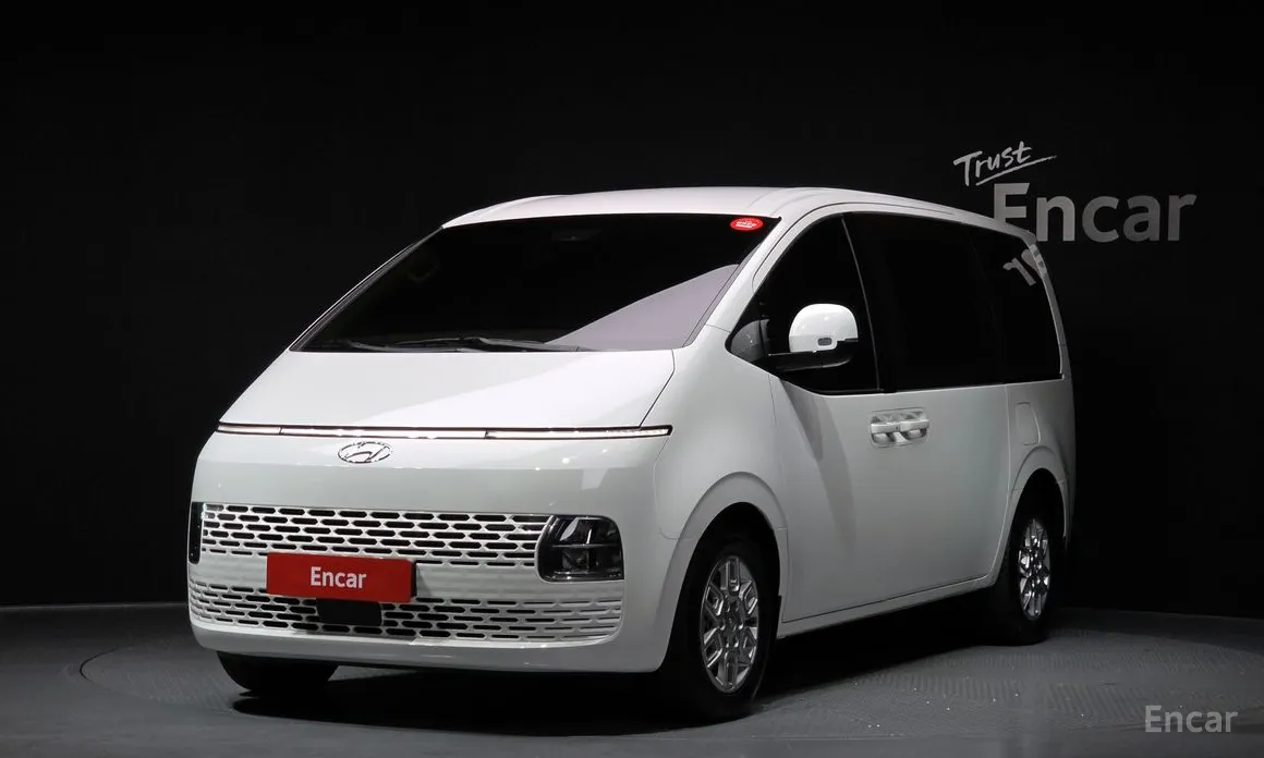 Hyundai Staria