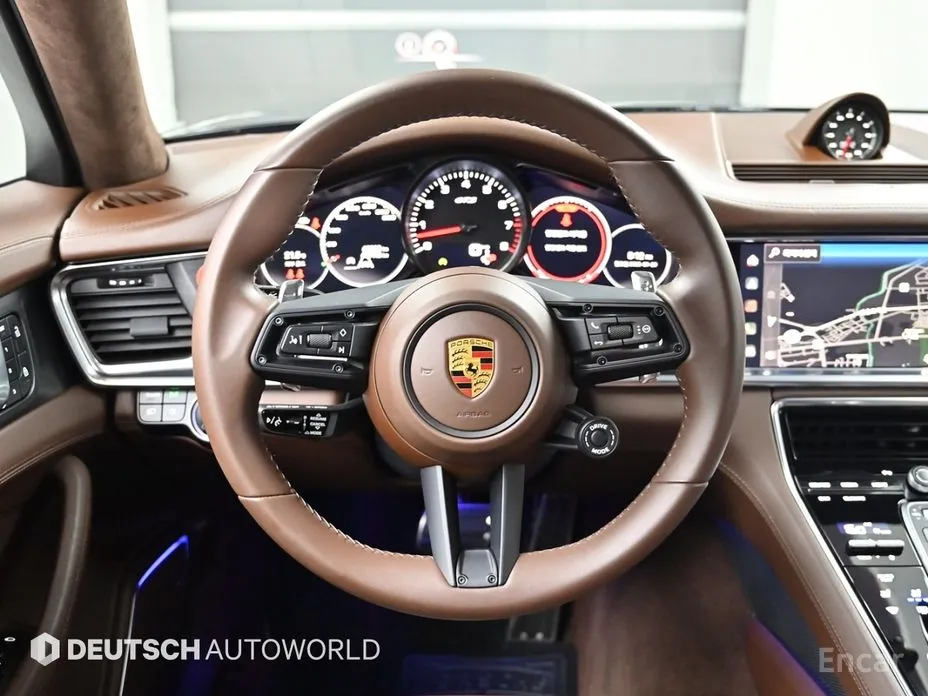 Фото 13 - Porsche Panamera