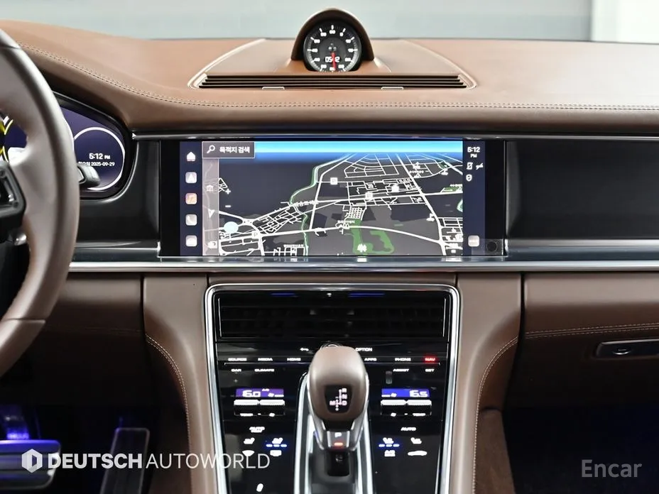 Фото 14 - Porsche Panamera