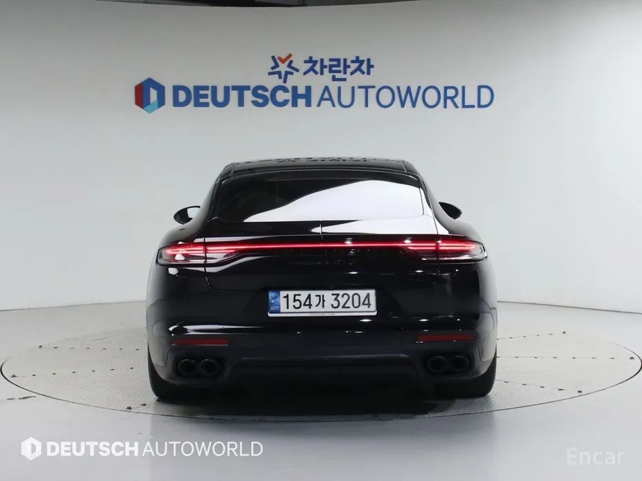 Фото 4 - Porsche Panamera