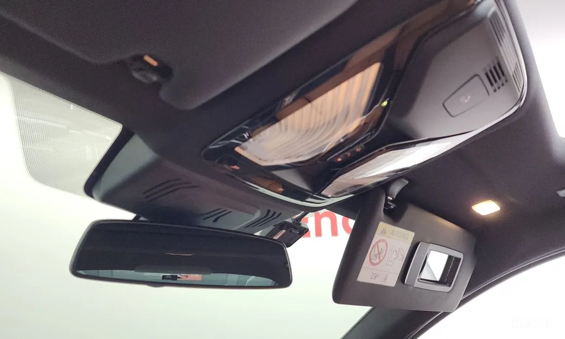 Photo 17 - BMW 3 Series