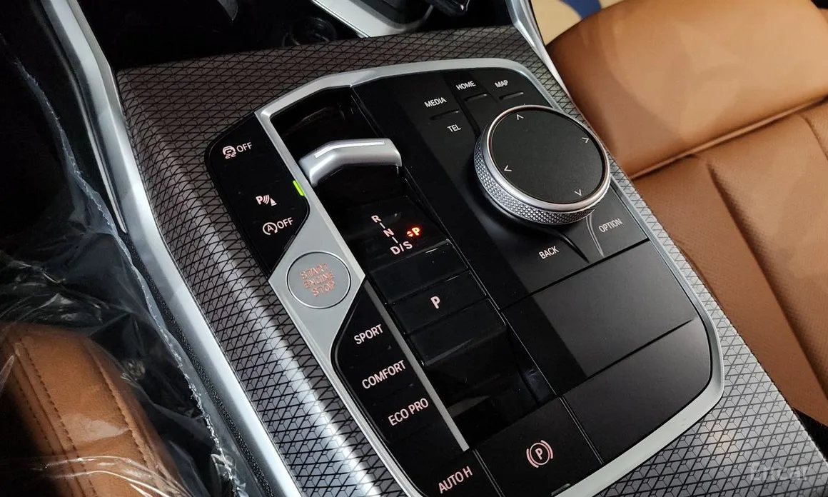 Photo 9 - BMW 3 Series