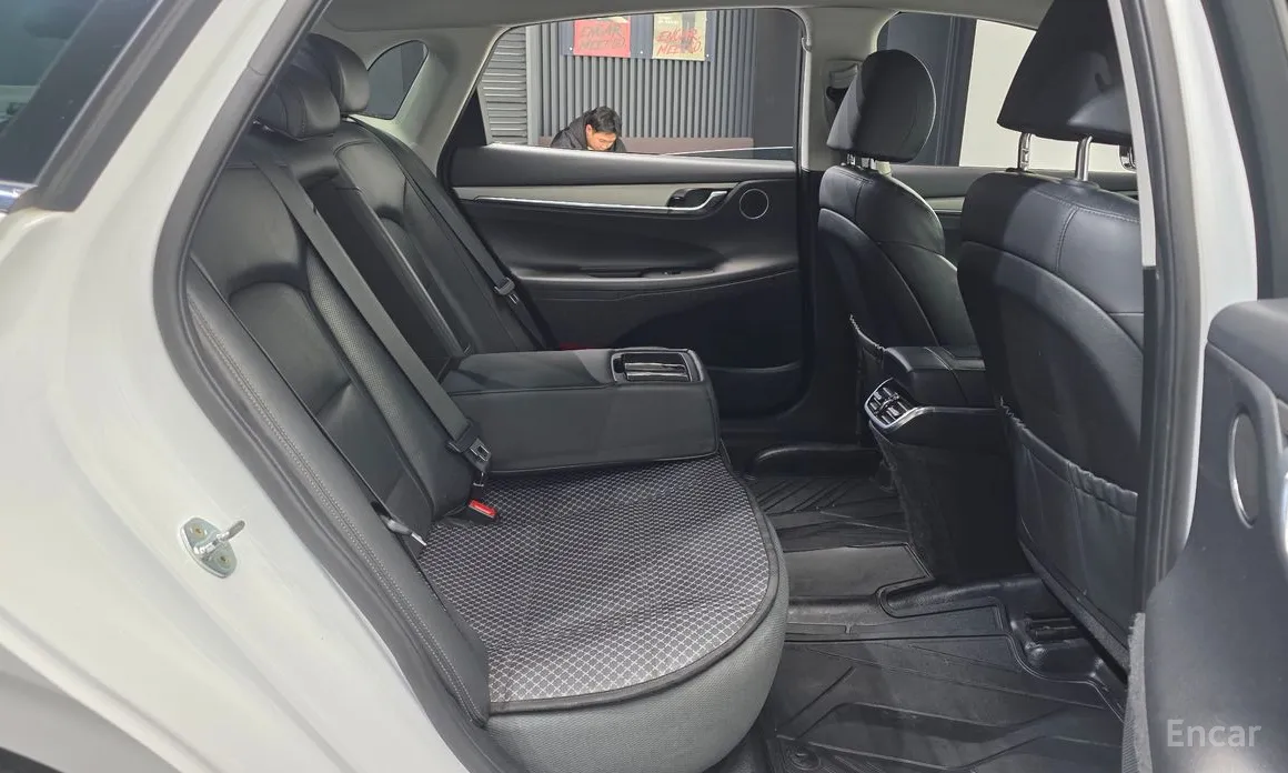 Фото 12 - Hyundai Grandeur