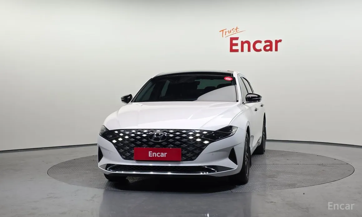 Фото 3 - Hyundai Grandeur