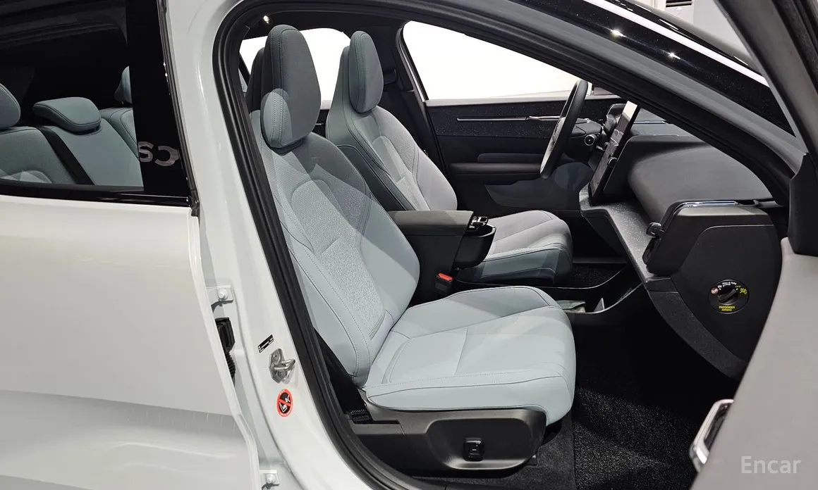 Фото 10 - Volvo EX30