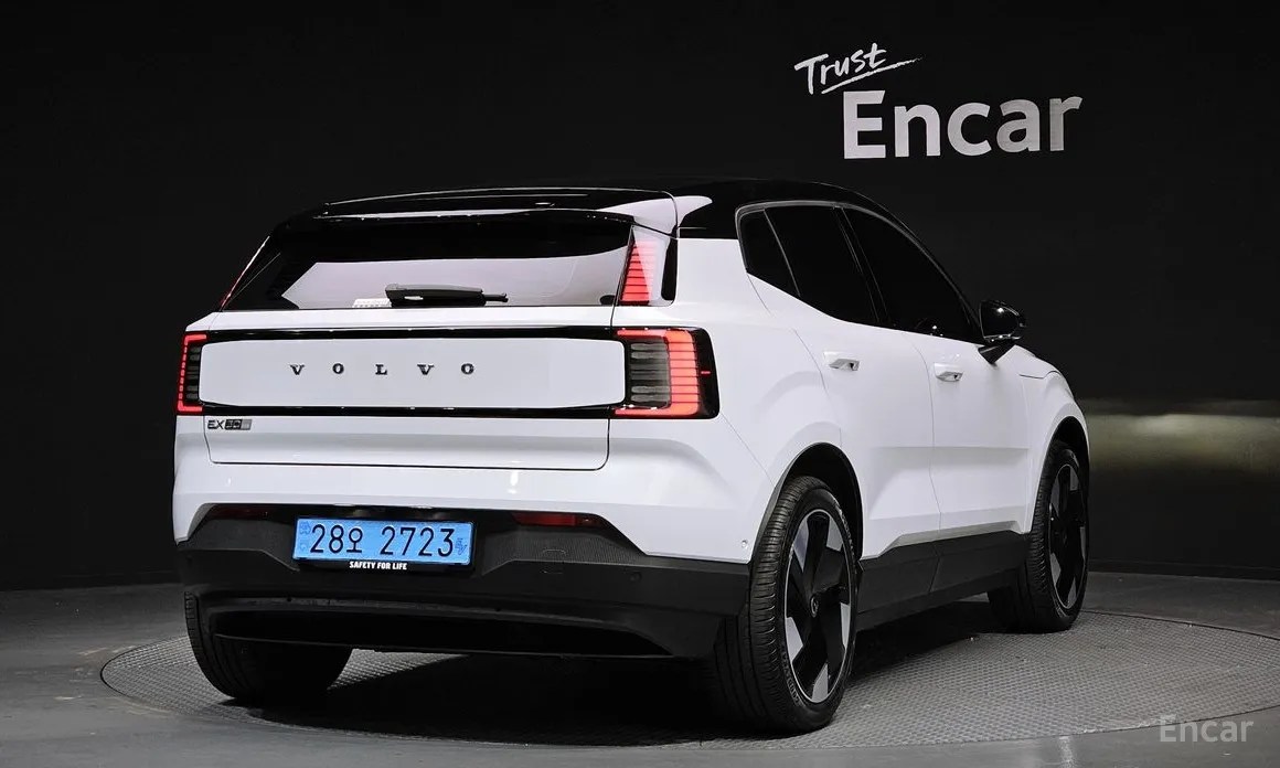 Фото 2 - Volvo EX30