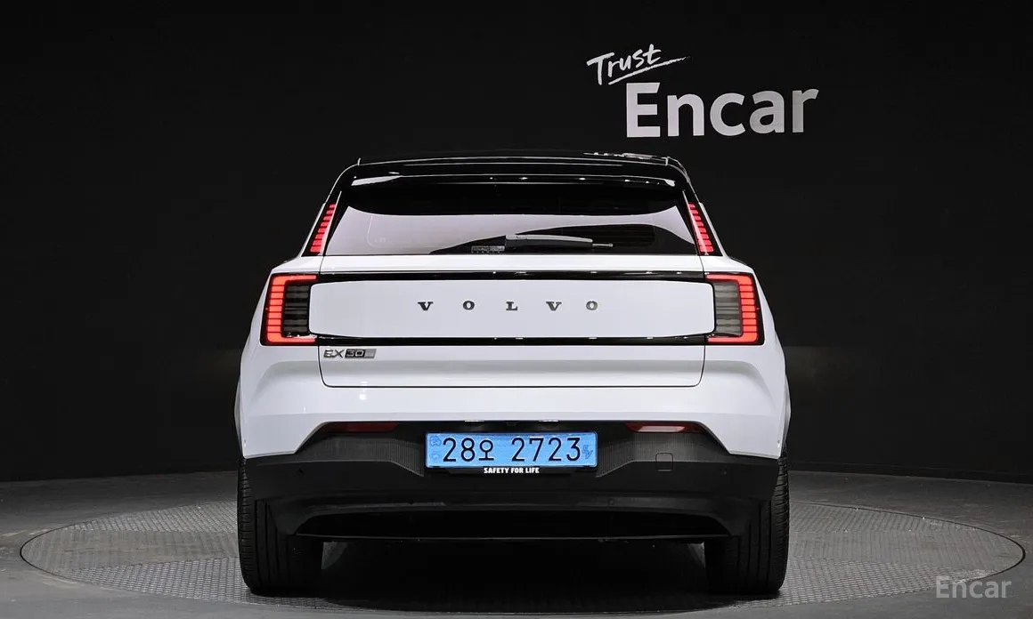 Фото 4 - Volvo EX30