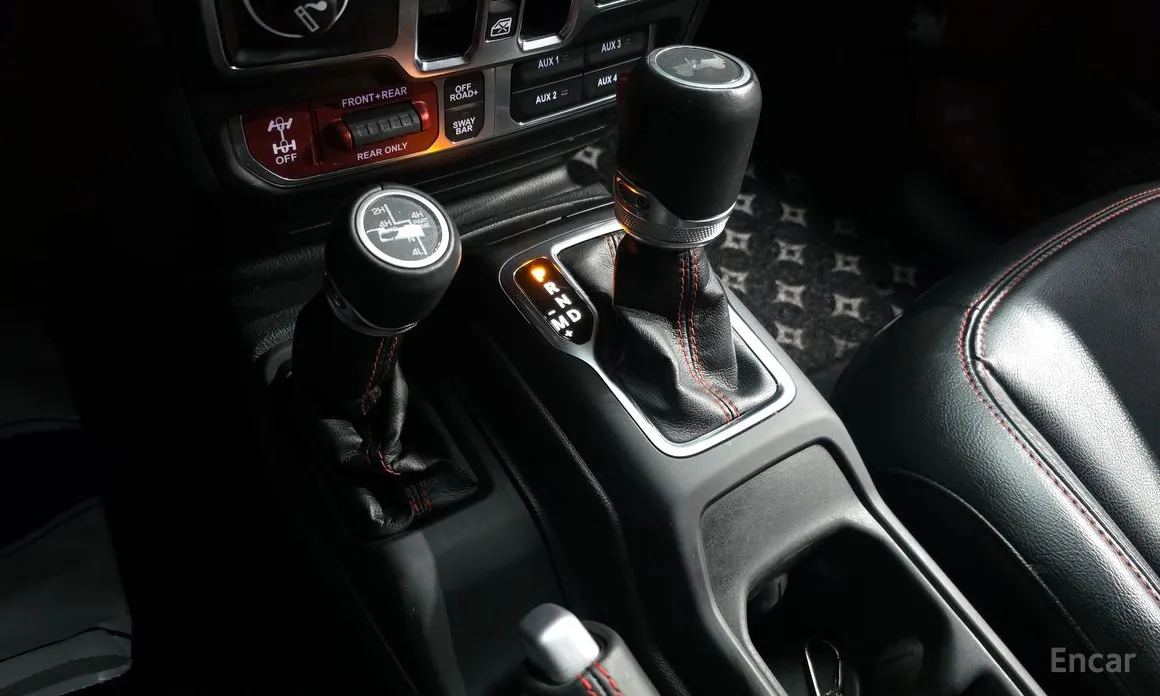 Фото 9 - Jeep Wrangler