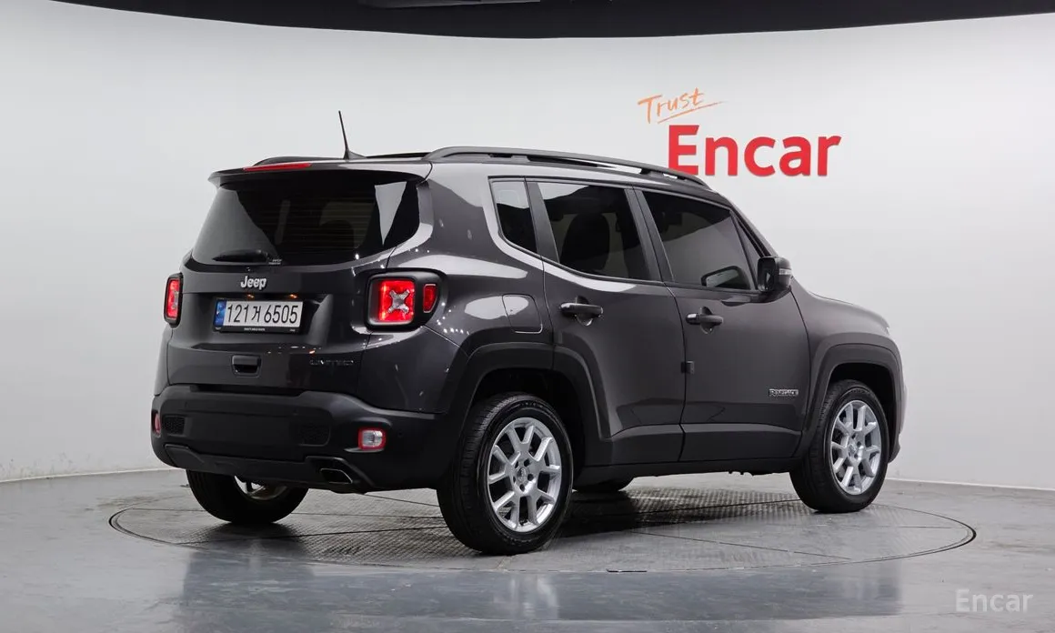 Фото 2 - Jeep Renegade