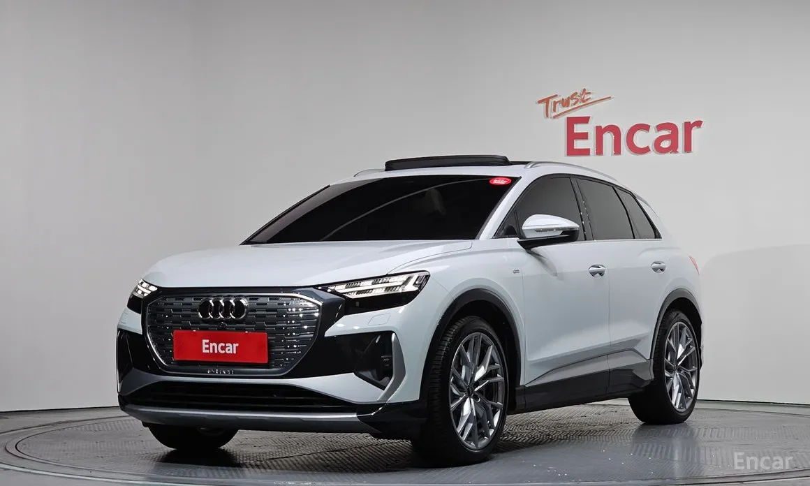 Фото 1 - Audi Q4 e-tron