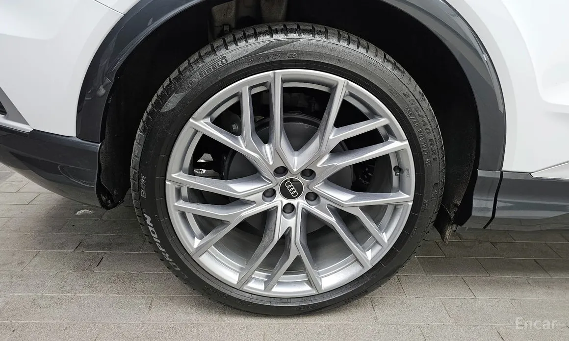 Фото 5 - Audi Q4 e-tron