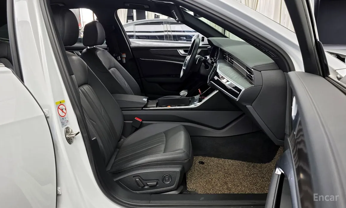 Фото 11 - Audi A6