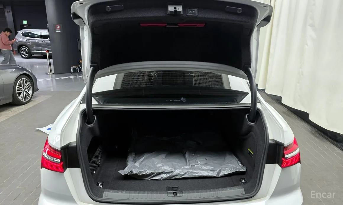 Фото 20 - Audi A6