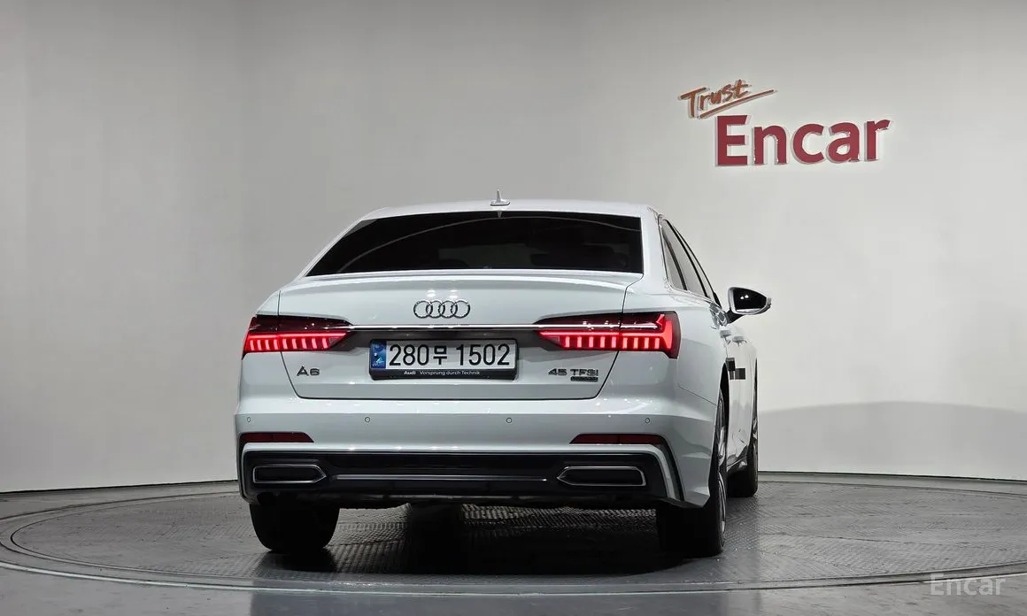 Фото 4 - Audi A6