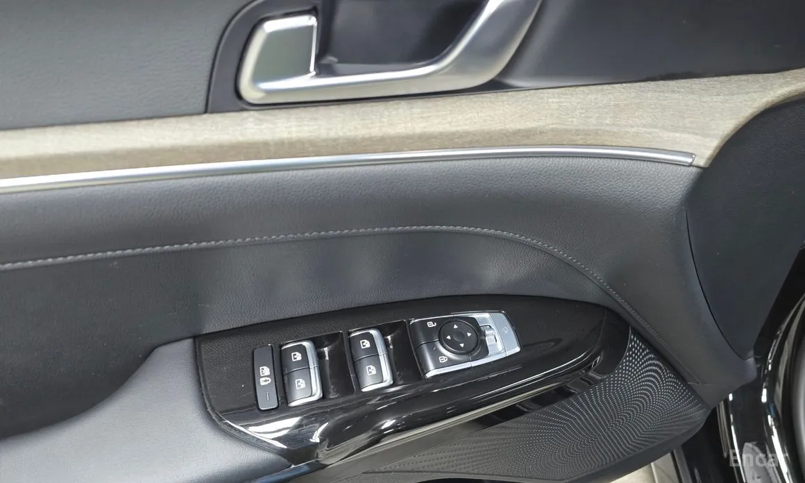 Фото 18 - Kia K5