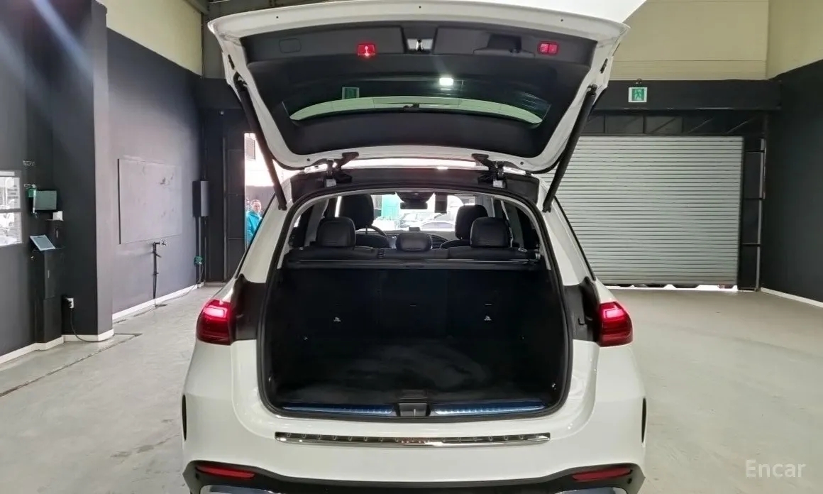 Фото 17 - Mercedes-Benz GLE-Class