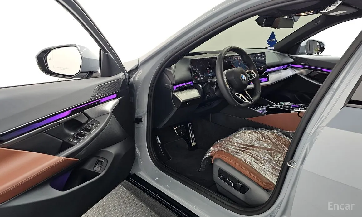 Photo 10 - BMW 5 Series