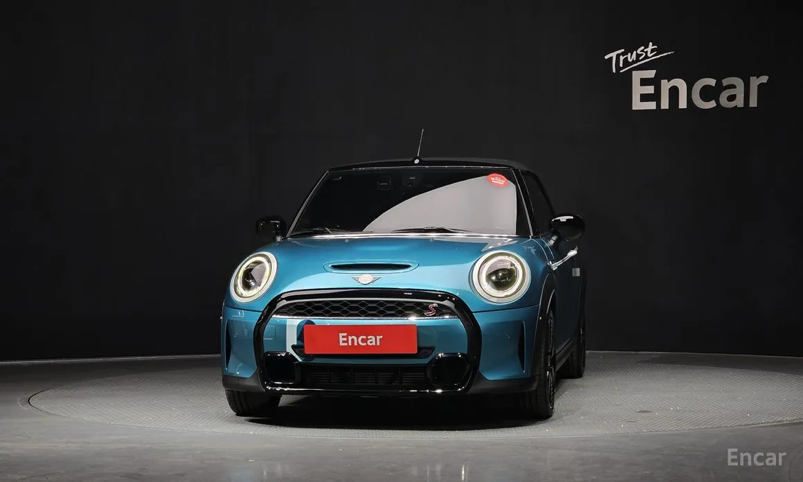 Фото 3 - Mini Cooper Convertible