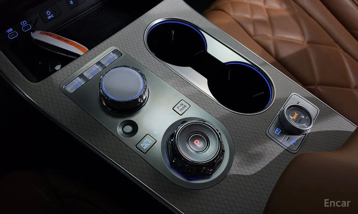 Фото 9 - Genesis GV80