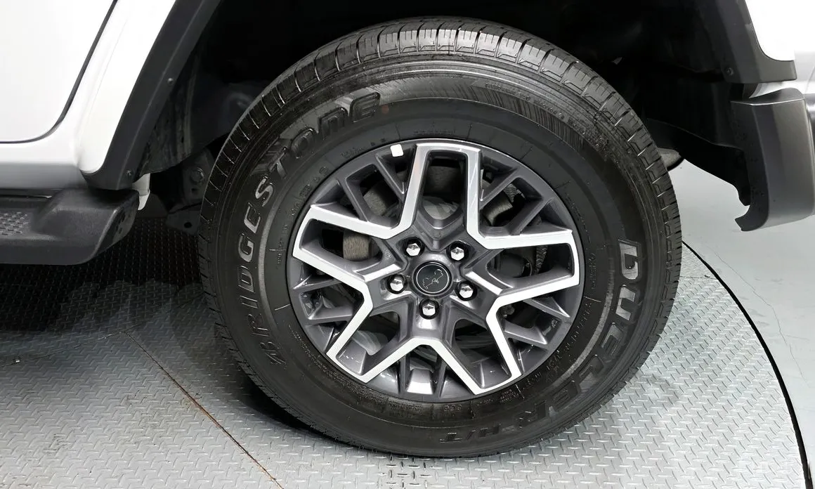 Фото 5 - Jeep Wrangler