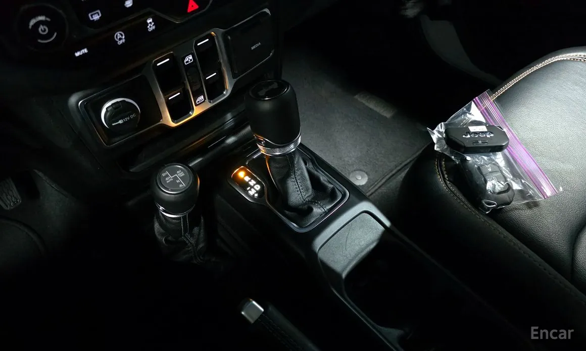 Фото 9 - Jeep Wrangler