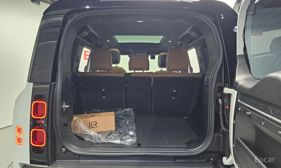 Фото 20 - Land Rover Defender