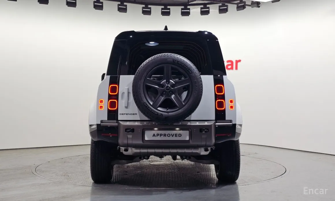 Фото 7 - Land Rover Defender
