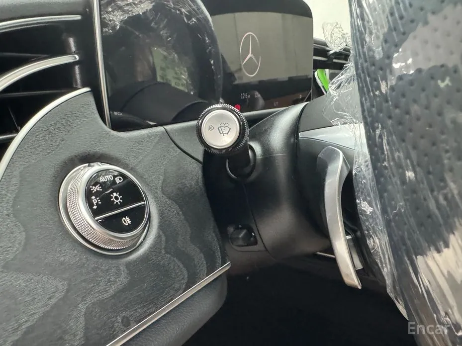 Фото 12 - Mercedes-Benz E-Class