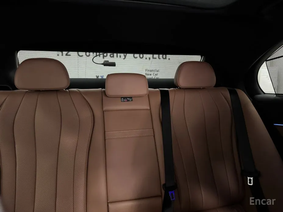 Фото 20 - Mercedes-Benz E-Class