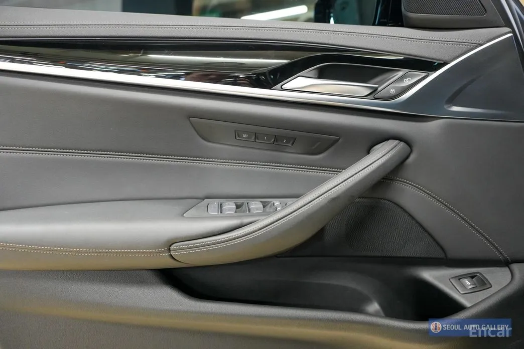 Фото 20 - BMW 5 Series