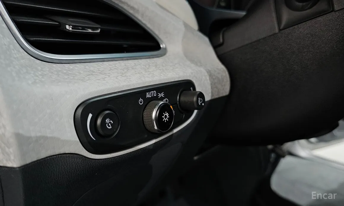 Фото 14 - Chevrolet Bolt EV