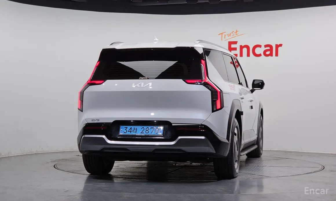 Фото 4 - Kia EV9