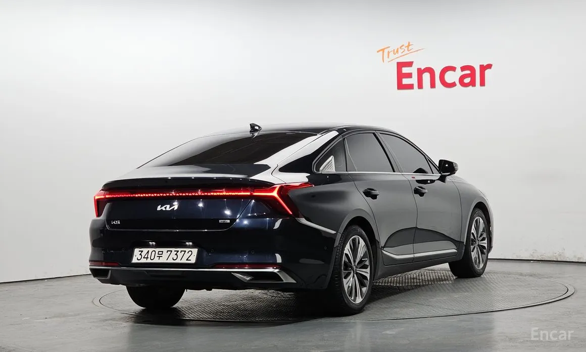Zdjęcie 2 - Kia K8