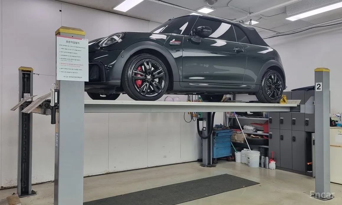 Фото 13 - Mini Cooper Convertible